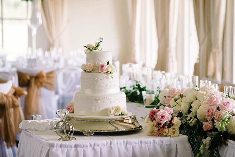 آیا باید در انتخاب کیک عروسی ظرافت و دقت داشت؟