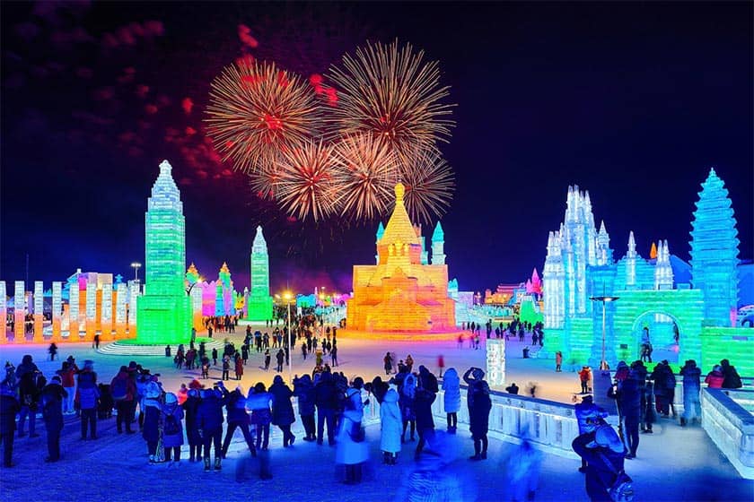 همراه فستیوال برف و یخ هاربین در آغاز سال نو میلادی
