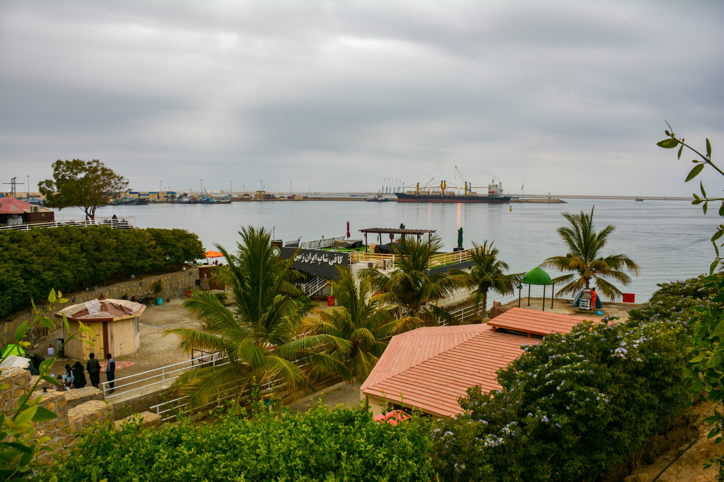 پارک سنگی چابهار در جذاب ترین ساحل شهر