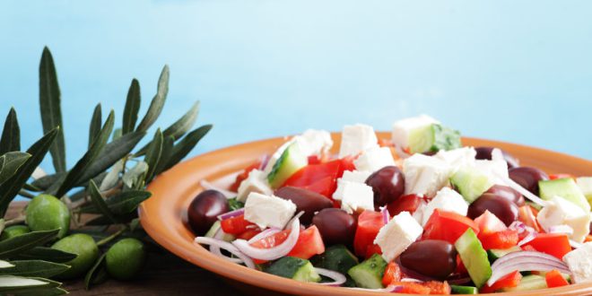 آشنایی با غذاهای سنتی یونان
