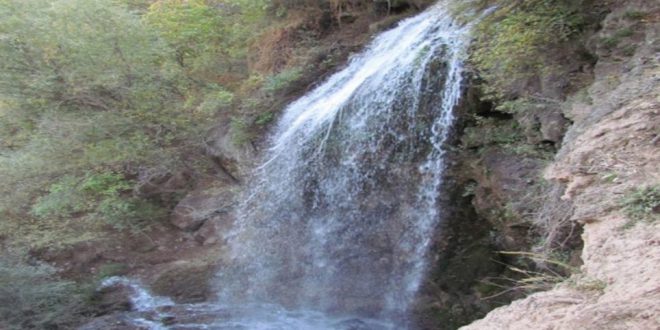 آبشار اسطرخی