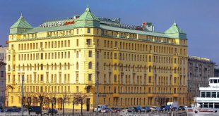 هتل کورت یارد سنت پترزبورگ واسیلوفسکی